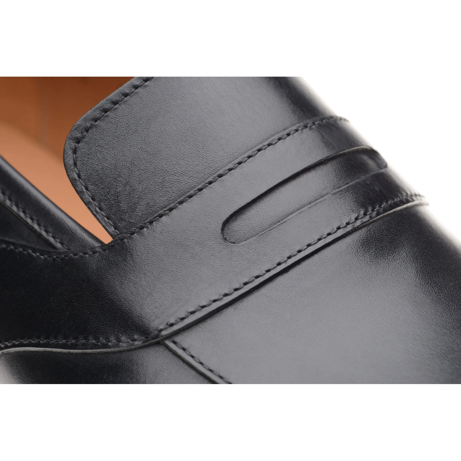 Herring Cleveland mens loafers in black calf - Image 5