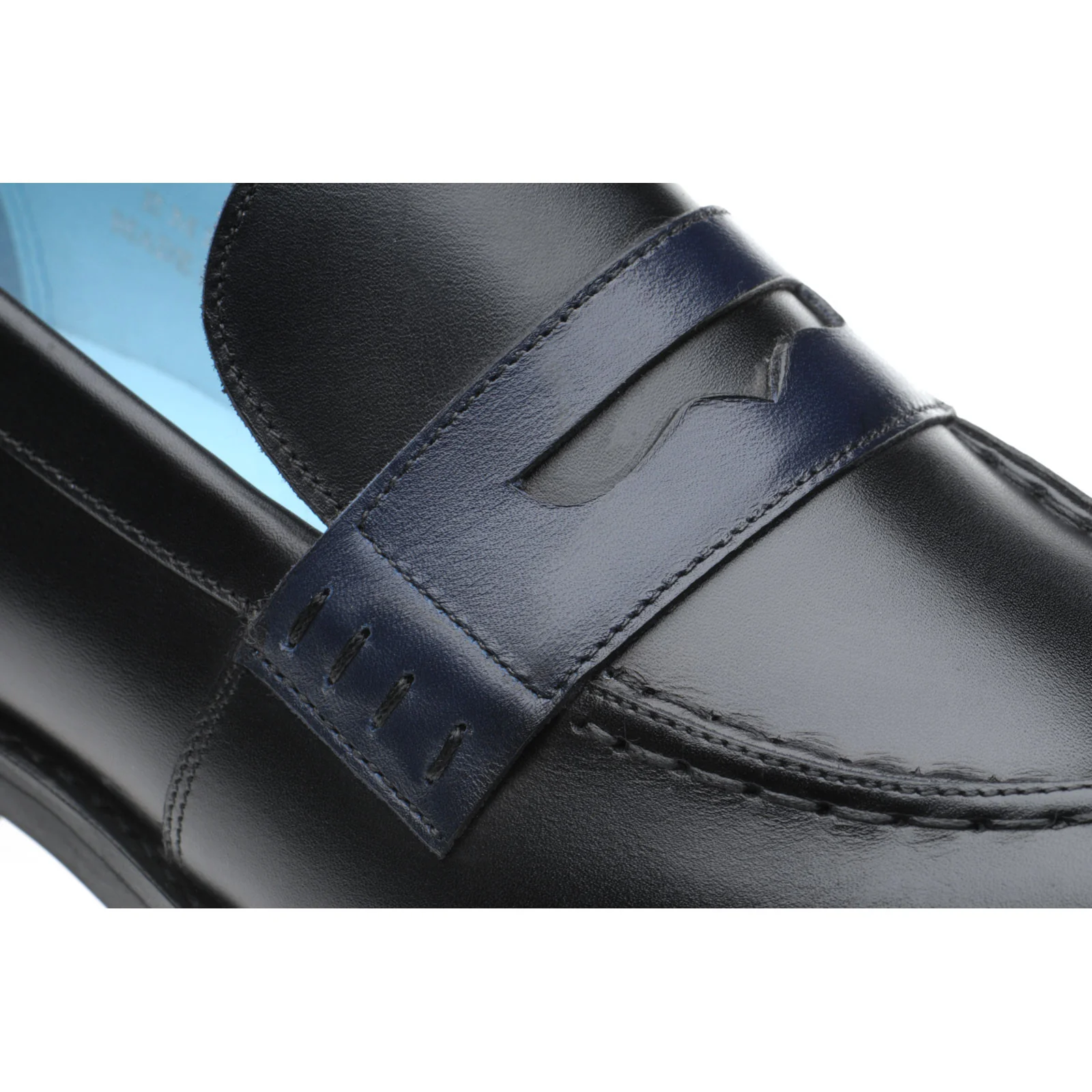 Herring Emma ladies rubber-soled loafers in black and navy calf - Image 6