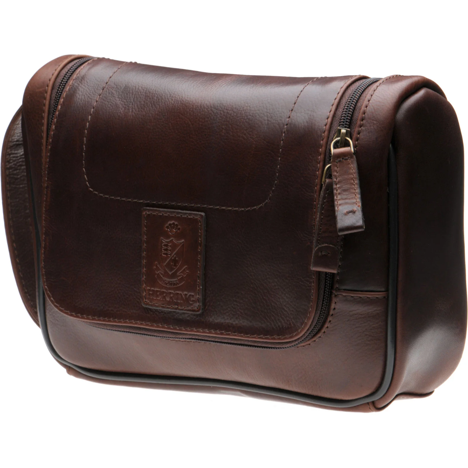 Herring Spruce Washbag in mahogany grain