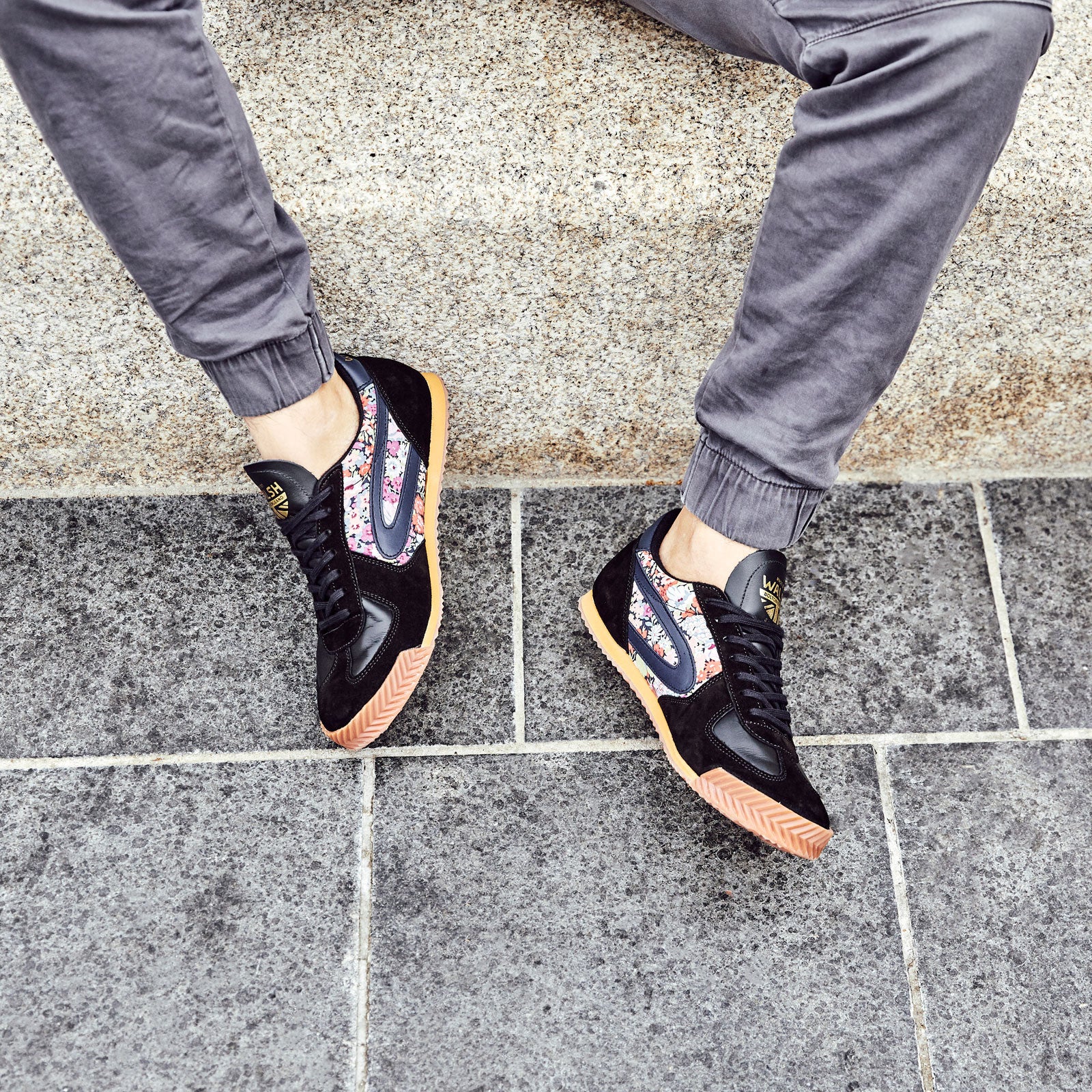 Herring Tokyo Trainer mens rubber-soled trainers in black calf and printed linen - Image 6