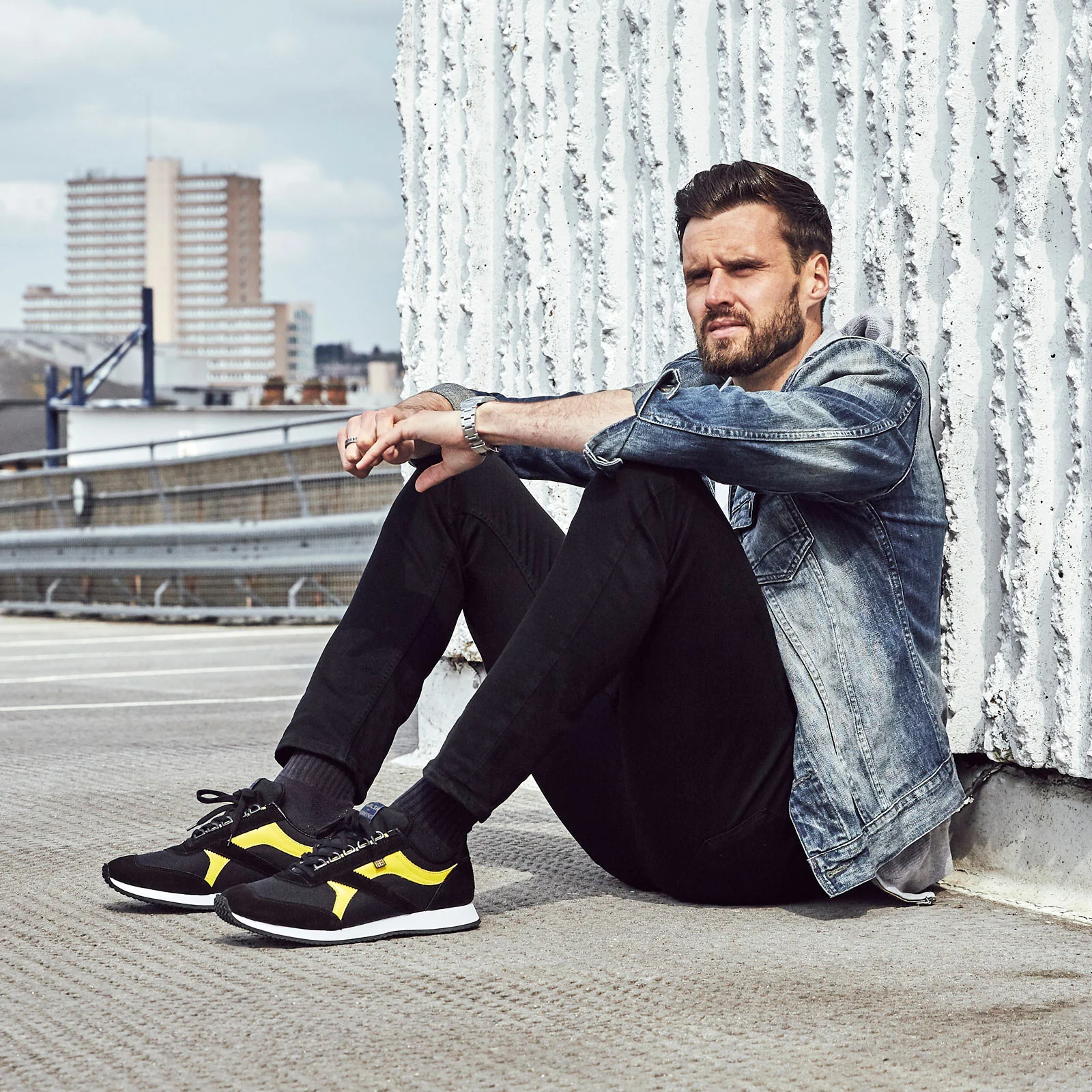 Herring Voyager Trainer in black mesh and black suede and yellow calf - Image 6