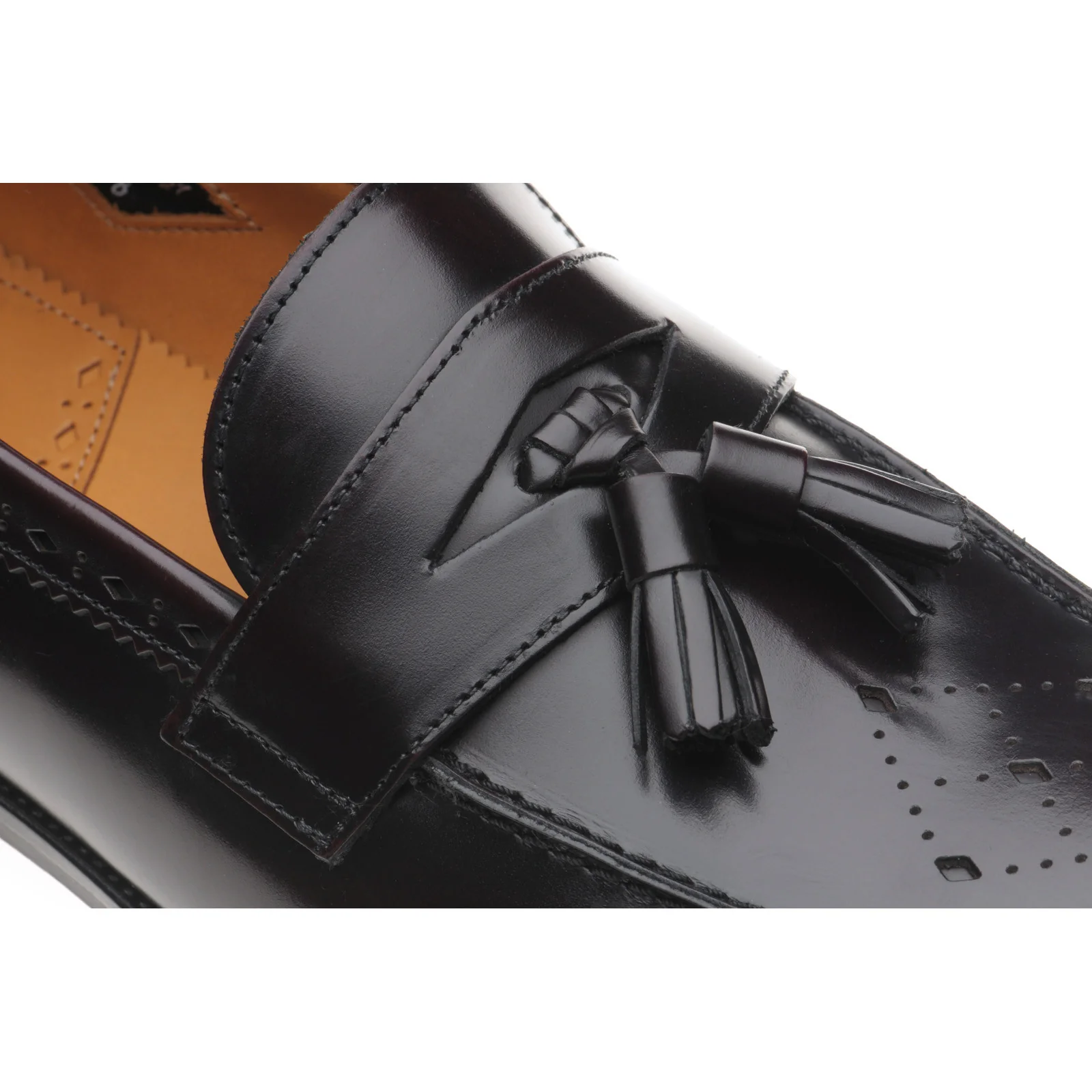Wildsmith Model 27 mens tasselled loafers in burgundy polished - Image 5